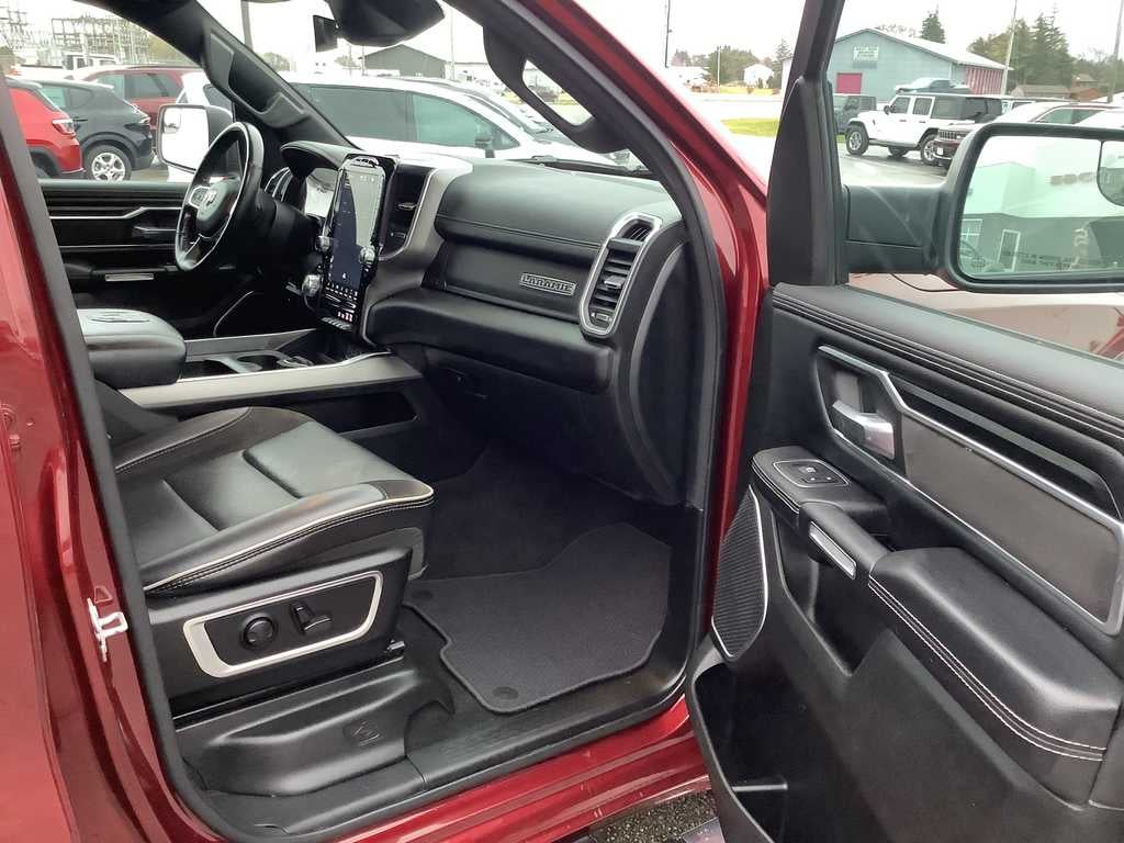 2023 RAM 1500 Laramie Crew Cab 4x4 5'7' Box