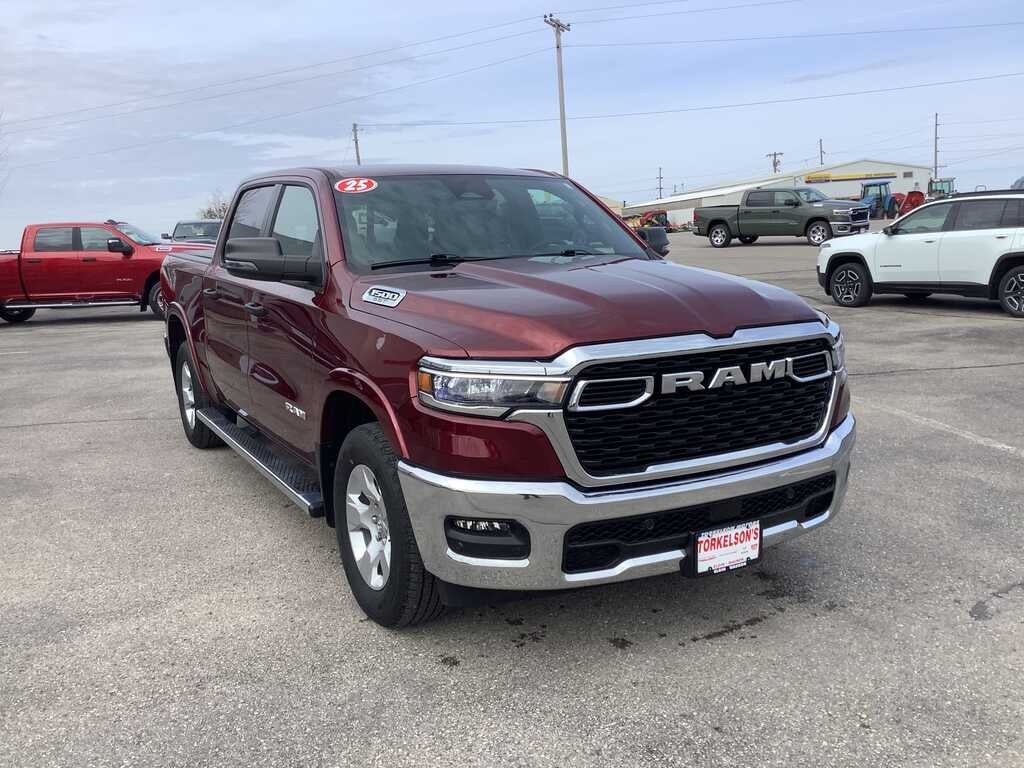 2025 RAM 1500 Big Horn Crew Cab 4x4 5'7' Box