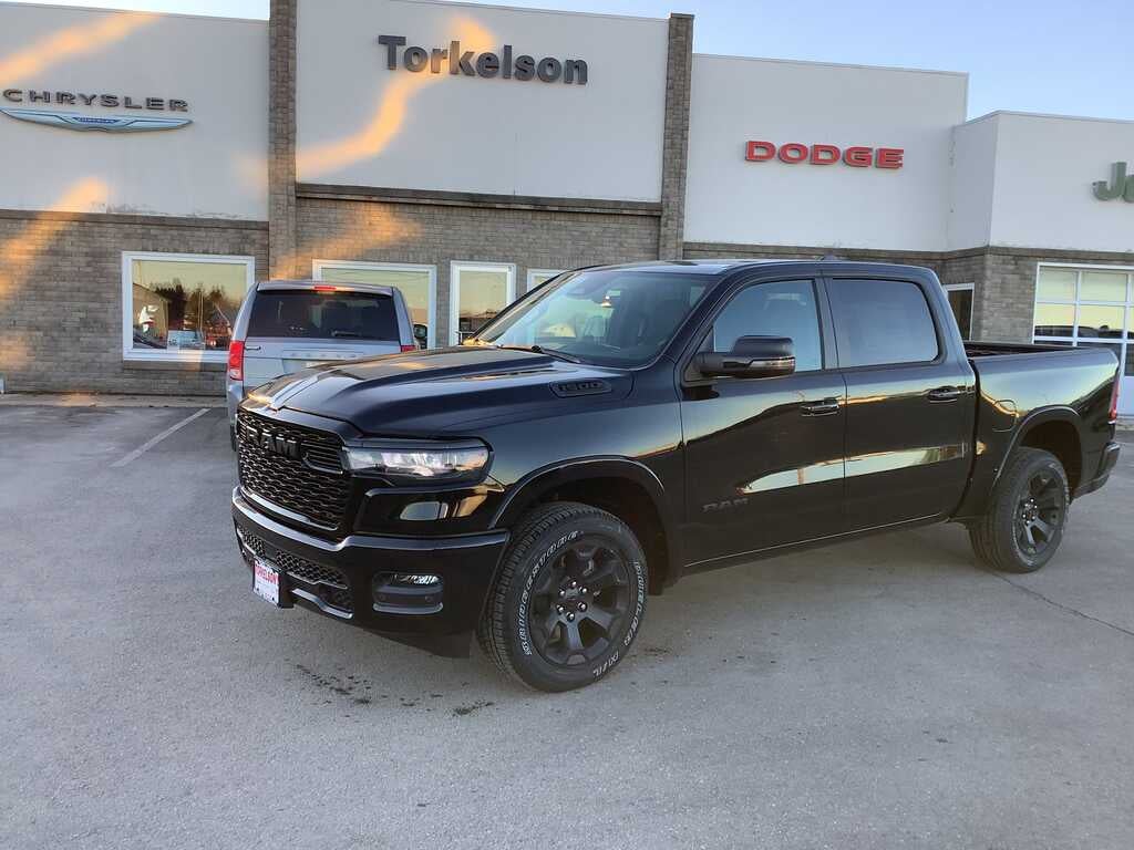 2026 RAM 1500 Crew Cab Big Horn 4x4 Night