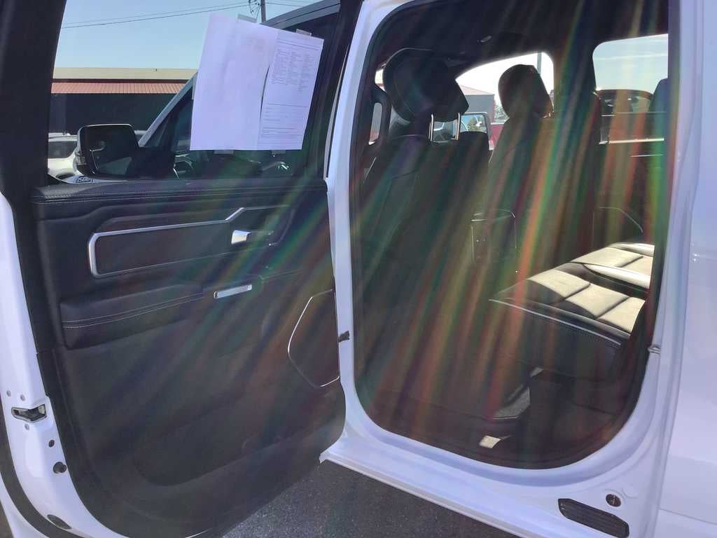 2025 RAM 1500 Laramie Crew Cab 4x4 5'7' Box