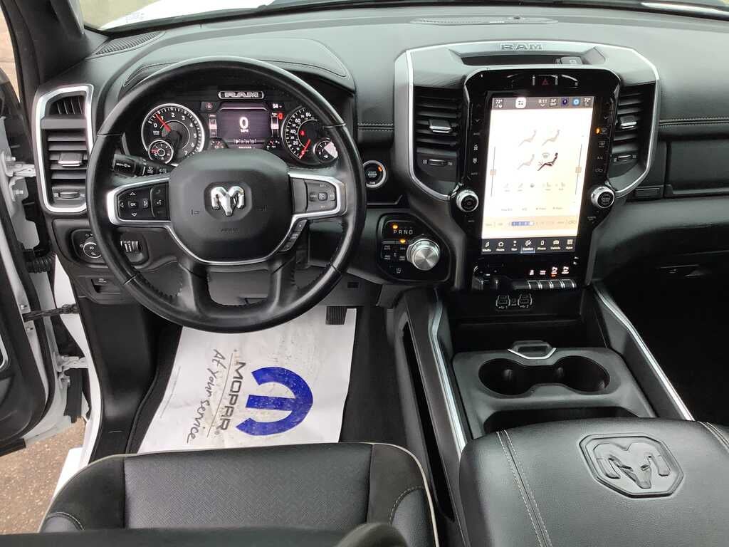 2023 RAM 1500 Laramie Crew Cab 4x4 5'7' Box