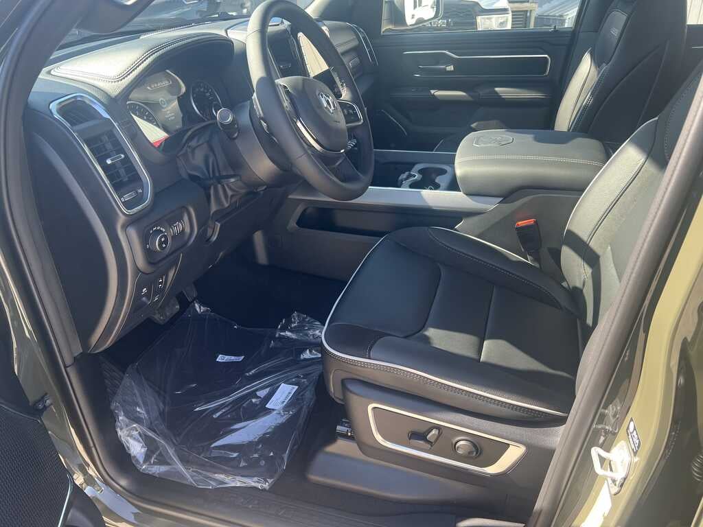 2027 RAM Ram 1500 RAM 1500 LARAMIE CREW CAB 4X4 5'7' BOX