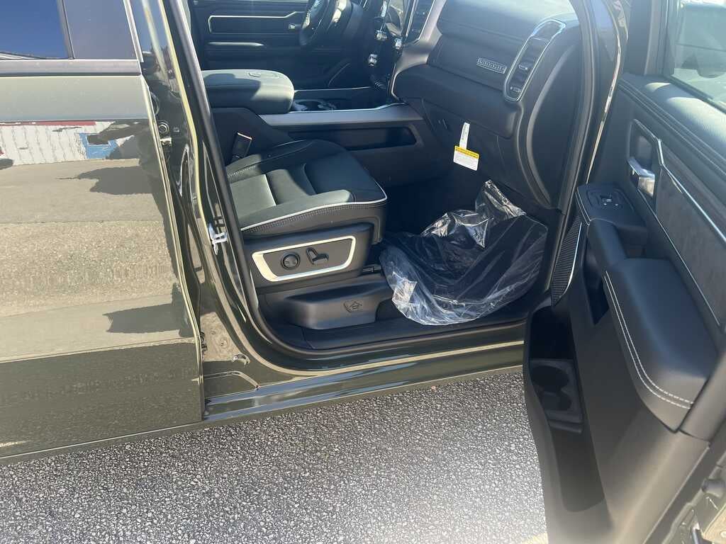 2027 RAM Ram 1500 RAM 1500 LARAMIE CREW CAB 4X4 5'7' BOX