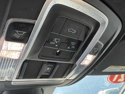 2021 RAM 1500 Laramie Crew Cab 4x4 5'7' Box