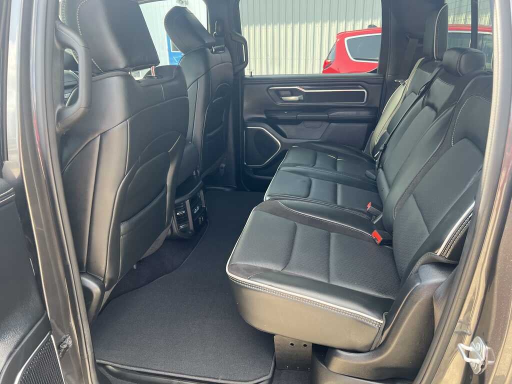 2025 RAM 1500 Laramie Crew Cab 4x4 6'4' Box