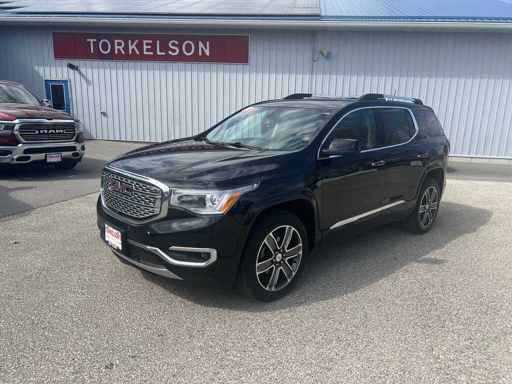 2017 GMC Acadia Denali