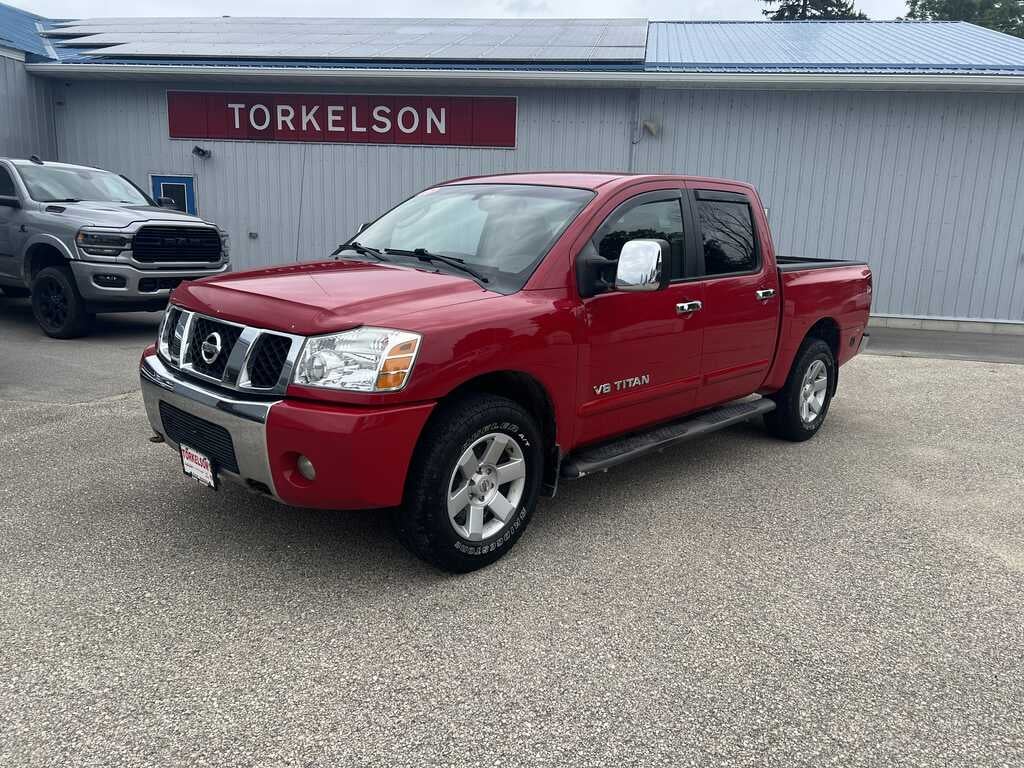 2005 Nissan Titan LE
