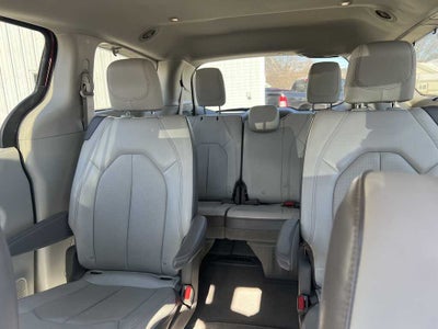 2019 Chrysler Pacifica Touring L