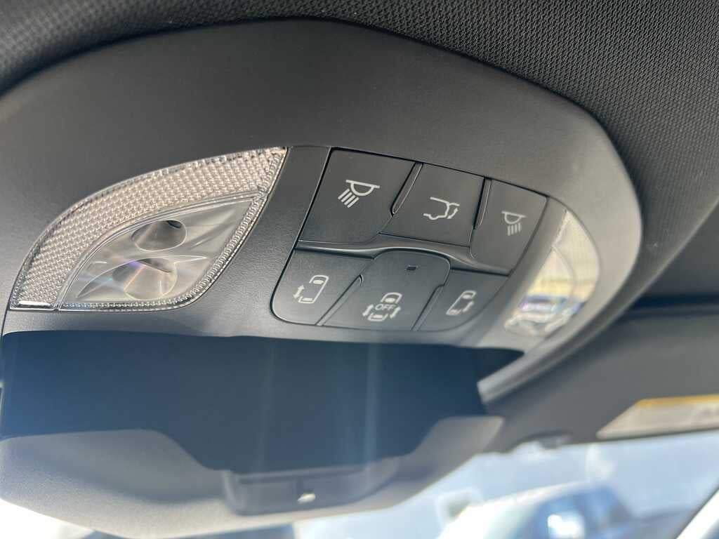 2027 Chrysler Pacifica PACIFICA SELECT AWD