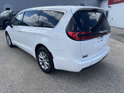 2026 Chrysler Pacifica PACIFICA SELECT AWD