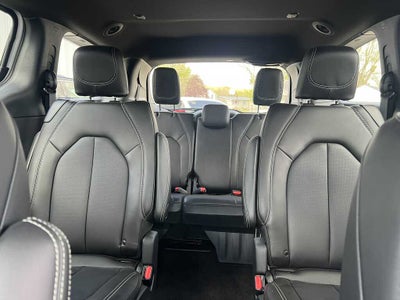 2026 Chrysler Pacifica PACIFICA SELECT AWD