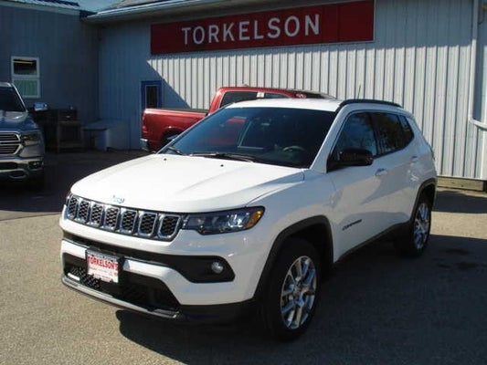 2024 Jeep Compass COMPASS LATITUDE LUX 4X4 in Elgin, IA - Torkelson Motors