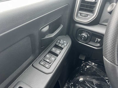 2026 RAM Ram 2500 RAM 2500 BLACK EXPRESS CREW CAB 4X4 6'4' BOX