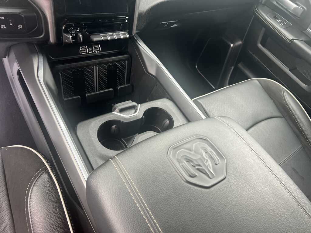 2026 RAM 2500 Laramie Crew Cab 4x4 6'4' Box