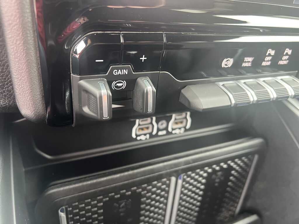 2026 RAM 2500 Laramie Crew Cab 4x4 6'4' Box