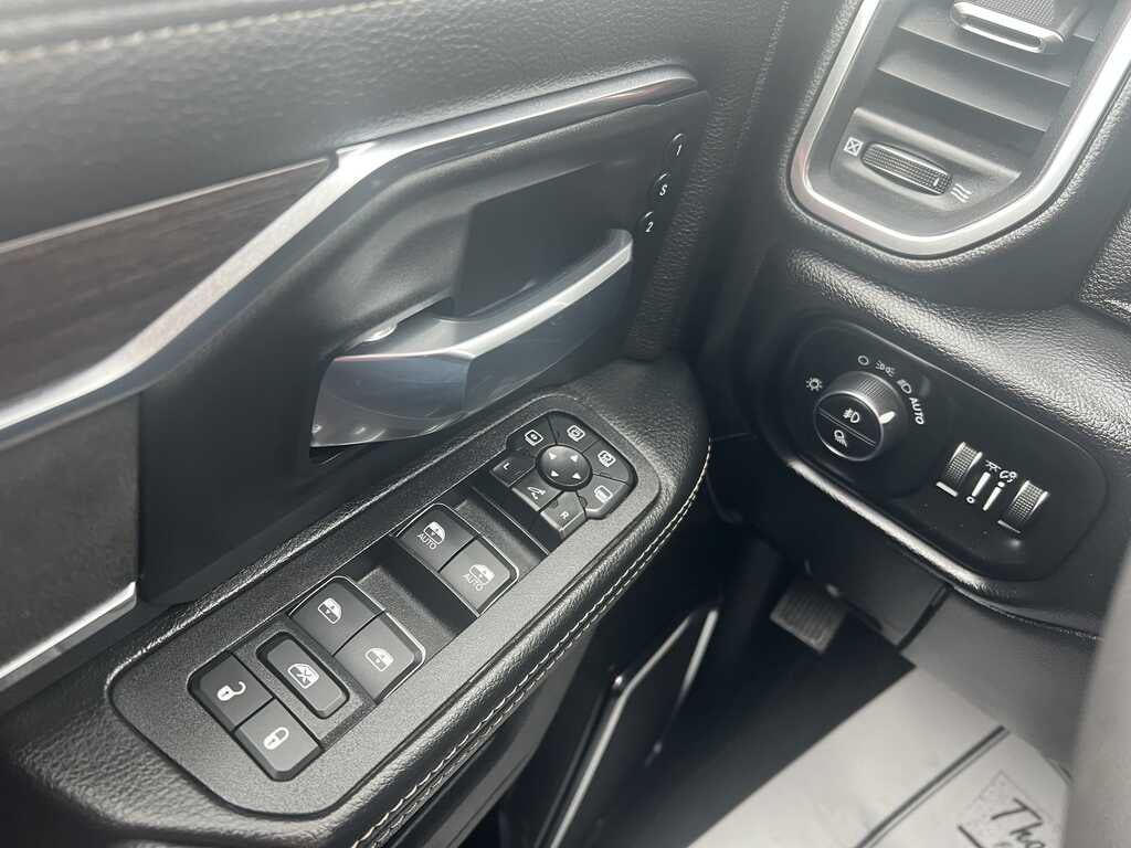 2026 RAM 2500 Laramie Crew Cab 4x4 6'4' Box