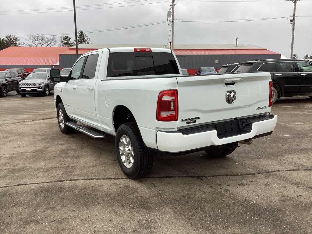 2024 RAM 2500 Laramie Crew Cab 4x4 6'4' Box